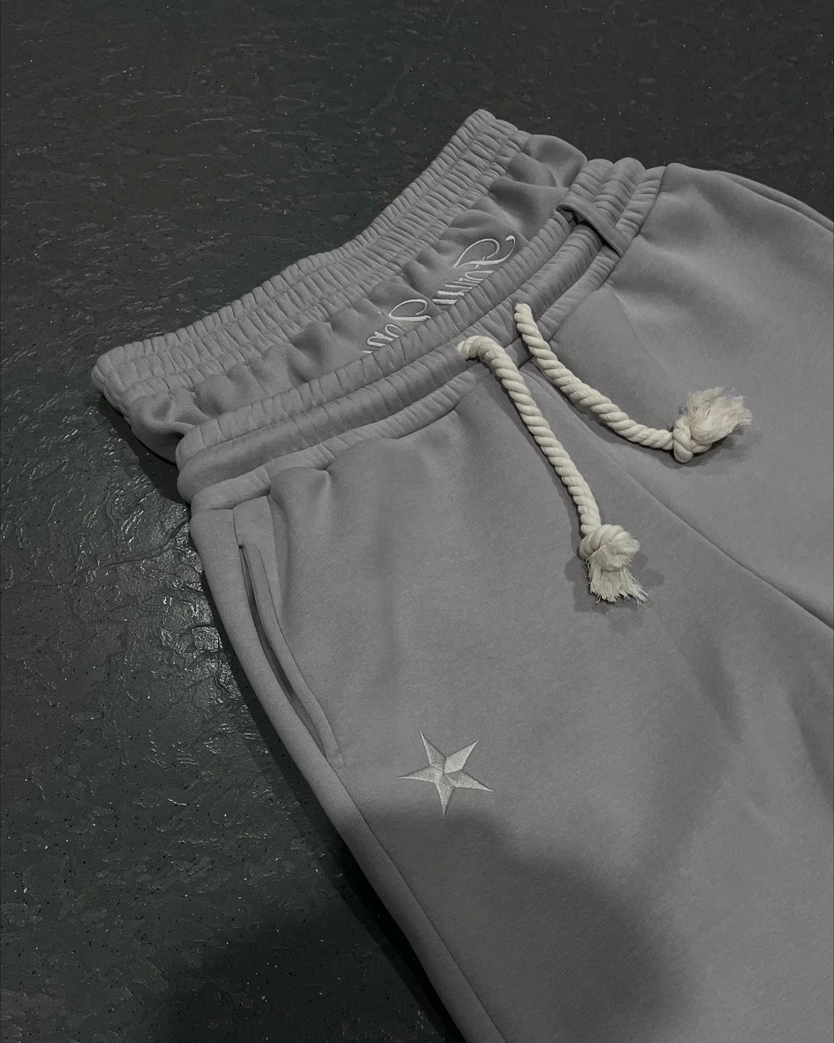 Retro Double Layer Sweatpant Joggers Trousers — vista laterale