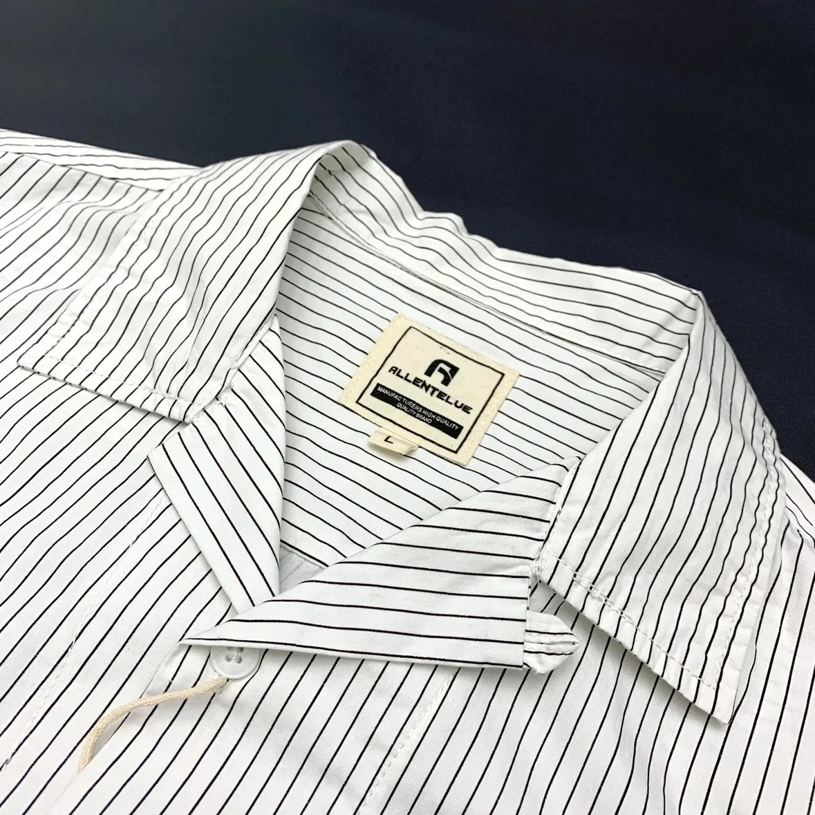 Retro Striped Short Sleeve Cuban Collar Button Down Shirt — vista frontale