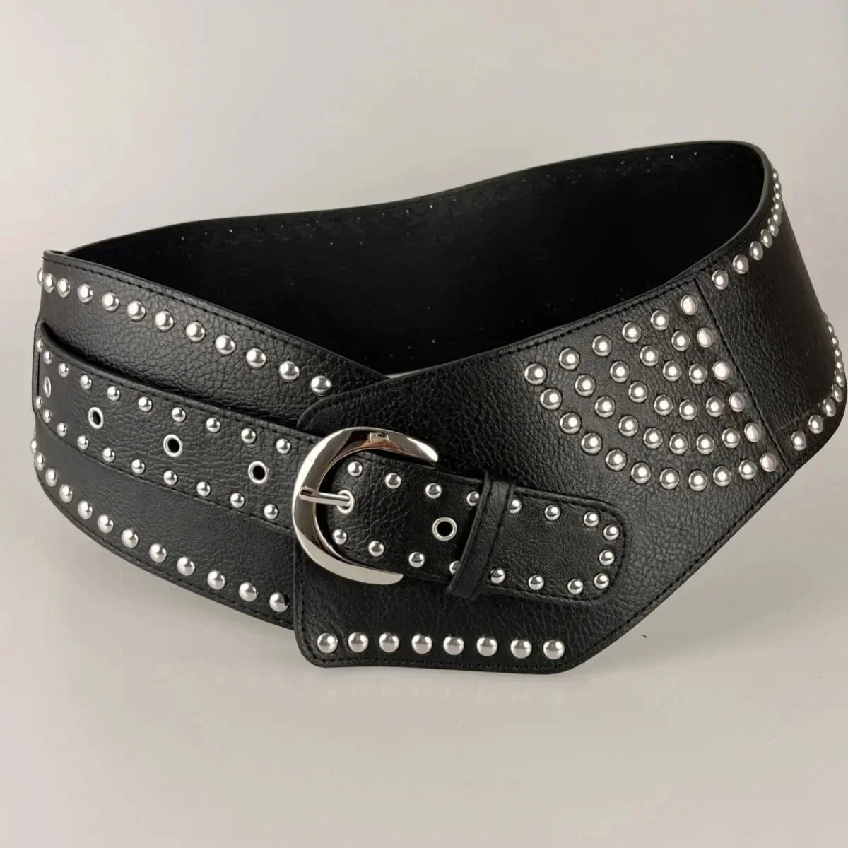 Rivet Irregular Wide Faux Leather Body Belt — vista completa