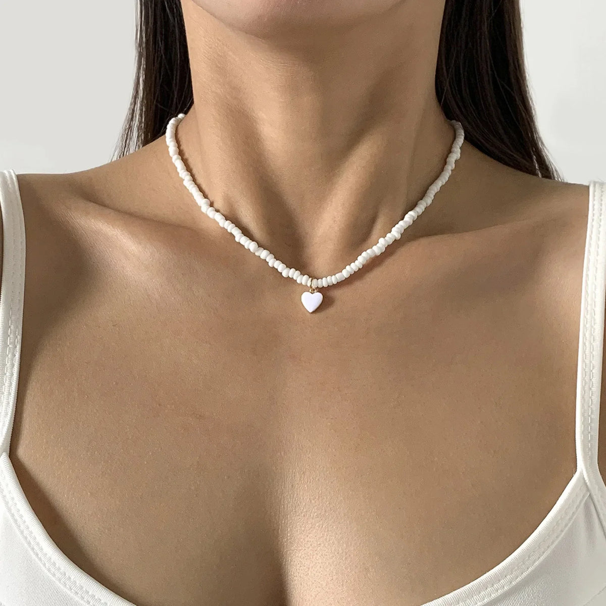 Seed Beads Heart Pendant Necklace — dettaglio del tessuto