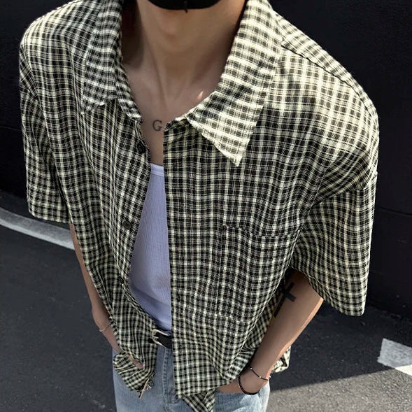 Short Sleeve Plaid Button Down Shirt — in alternativa
