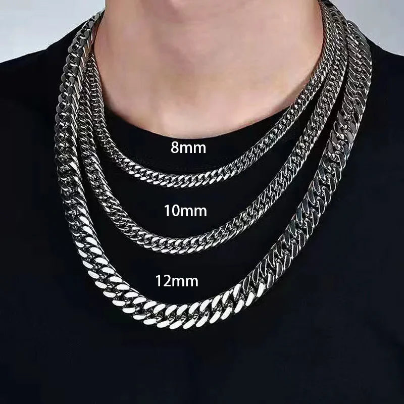 Silver Cuban Chain Necklace — dettaglio