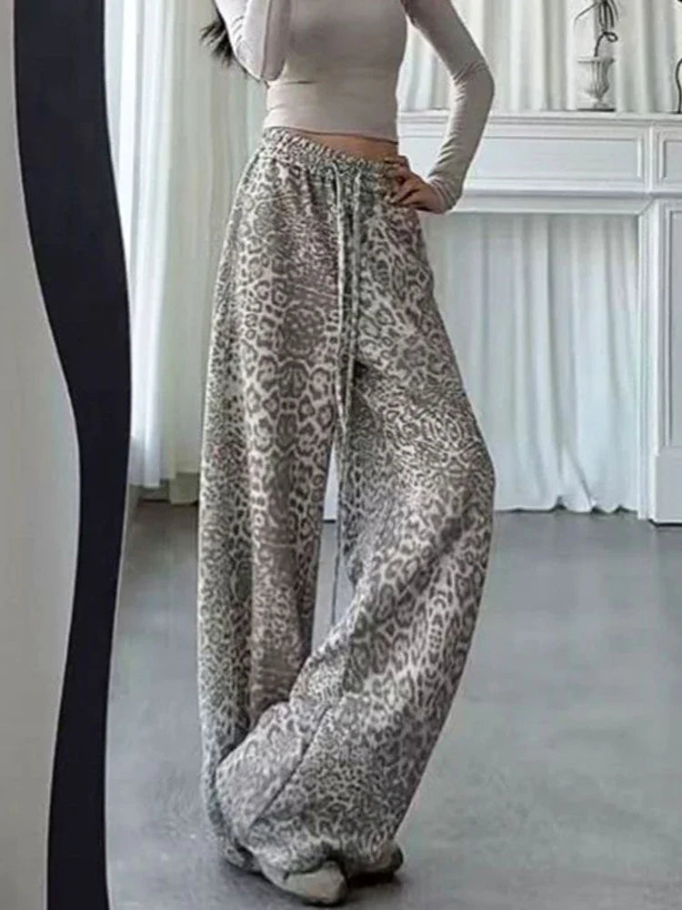 Snow Leopard High Waist Sweatpants Joggers Trousers — vista laterale