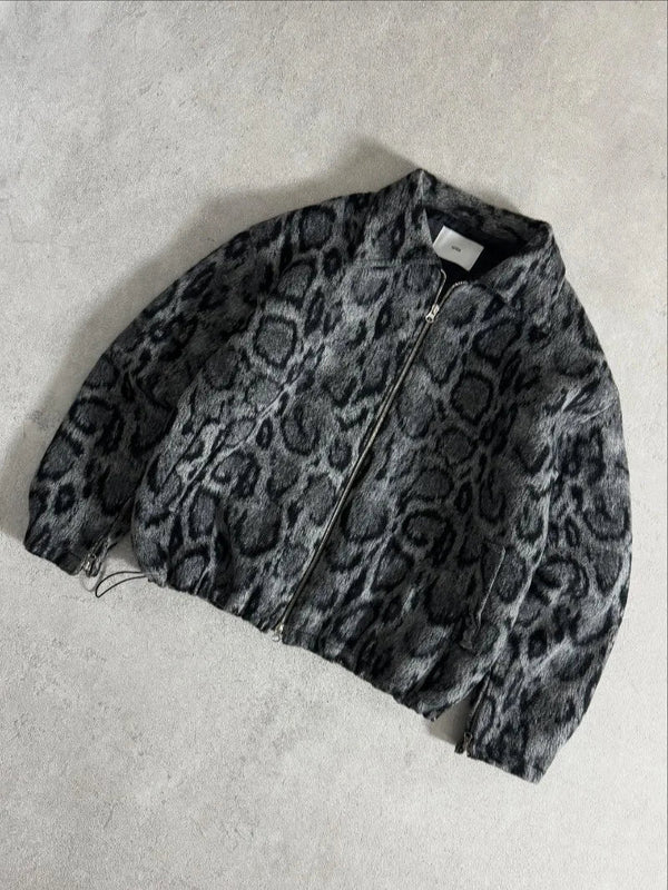 Snow Leopard Print Faux Fur Zip Up Jacket — vista frontale
