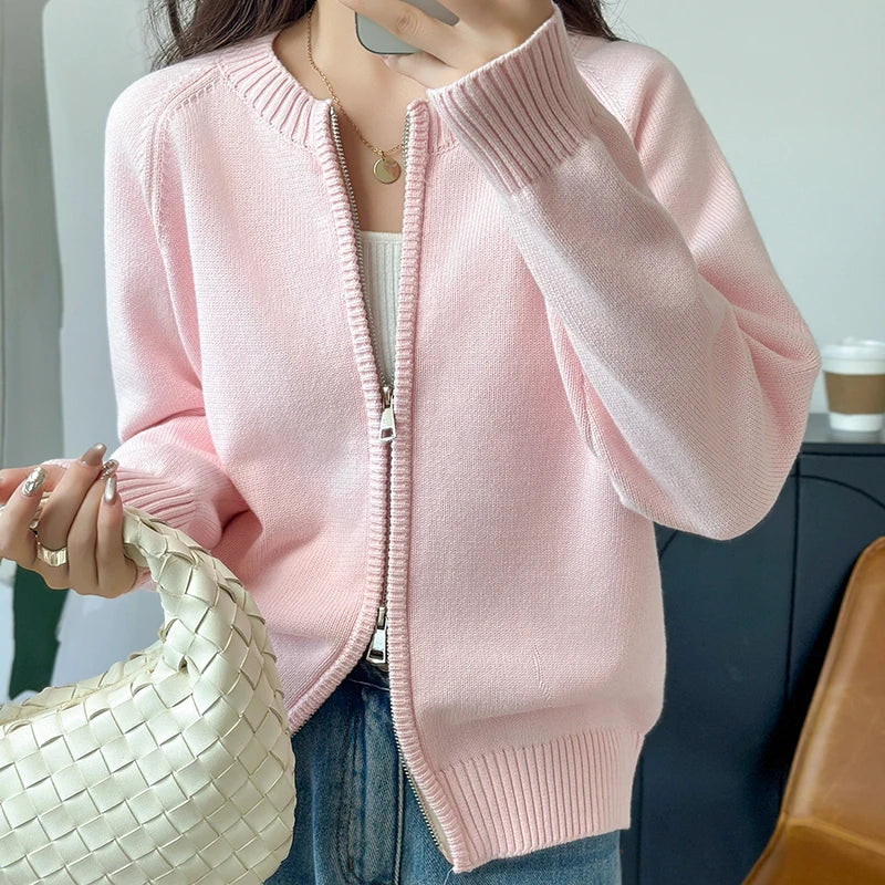 Solid Crew Neck Double Zip Cardigan — in alternativa