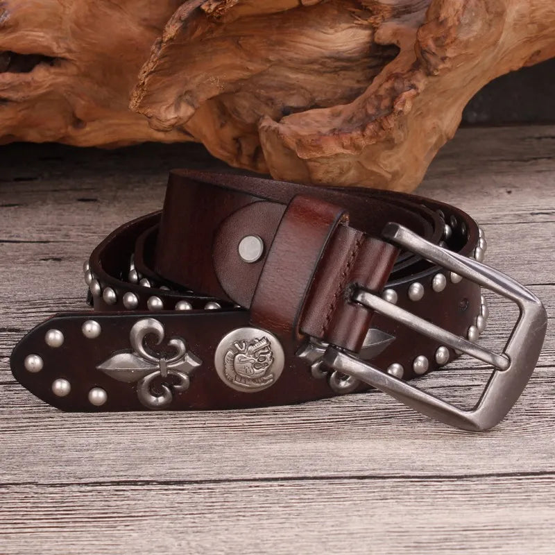 Spades High Rivet Studded Genuine Leather Belt — dettaglio della stampa