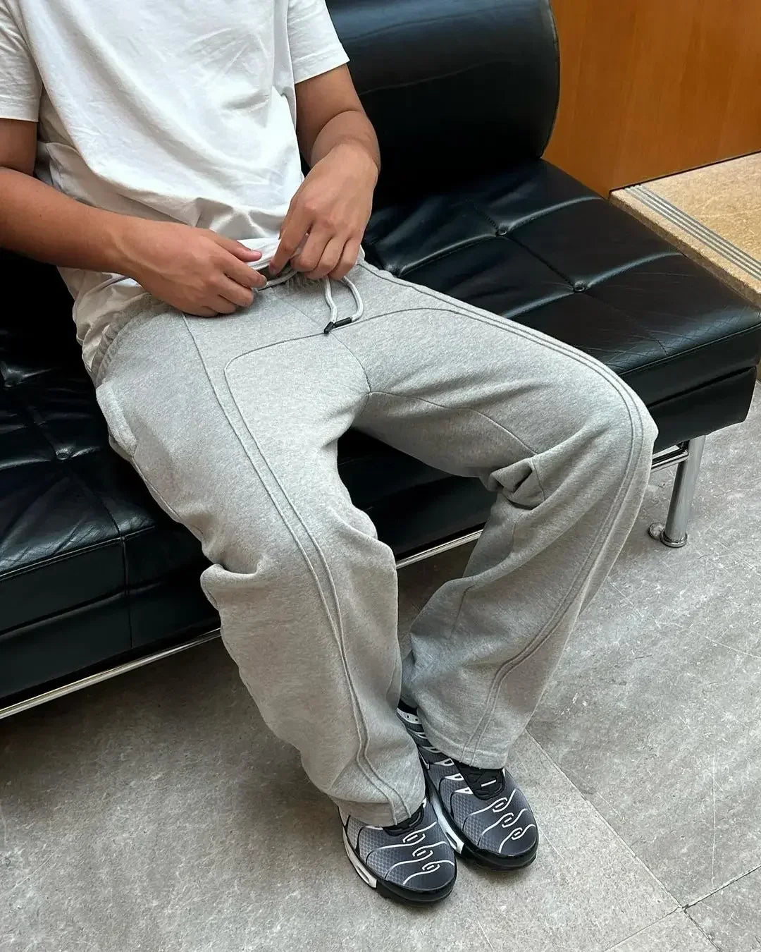 Spliced Straight Leg Sweatpants Jogger Trousers — dettaglio della stampa