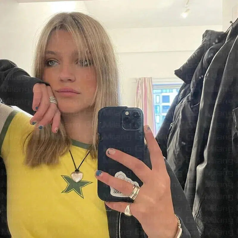 Star Baby Tee Yellow — vista posteriore