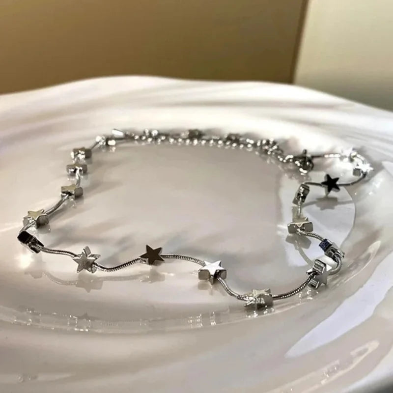 Star Pentagram Chain Necklaces — vista frontale