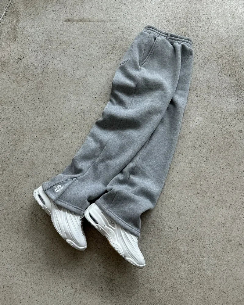 Straight Leg Baggy Embroidered Sweatpant Joggers Trousers — dettaglio del tessuto