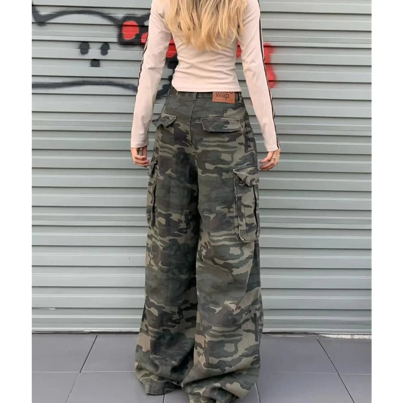Streetwear Baggy Cargo Camo Trousers — dettaglio