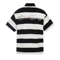 Striped Graphic Short Sleeve Polo Shirt — dettaglio della stampa