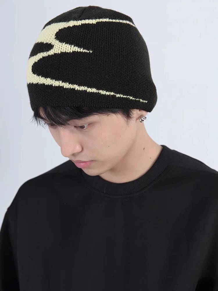 Subtle Waves Graphic Beanie — in alternativa