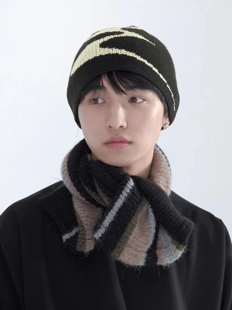 Subtle Waves Graphic Beanie — vista laterale