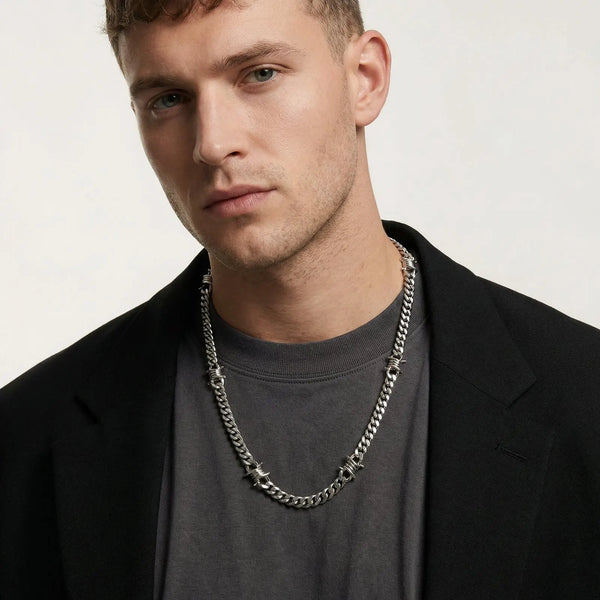 Thorns Barbed Cuban Chain Necklace — vista frontale