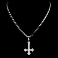 Upside Down Cross Pendant Necklace — dettaglio della stampa