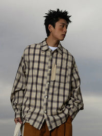 Vintage Plaid Long Sleeve Button Up Shirt — vista posteriore