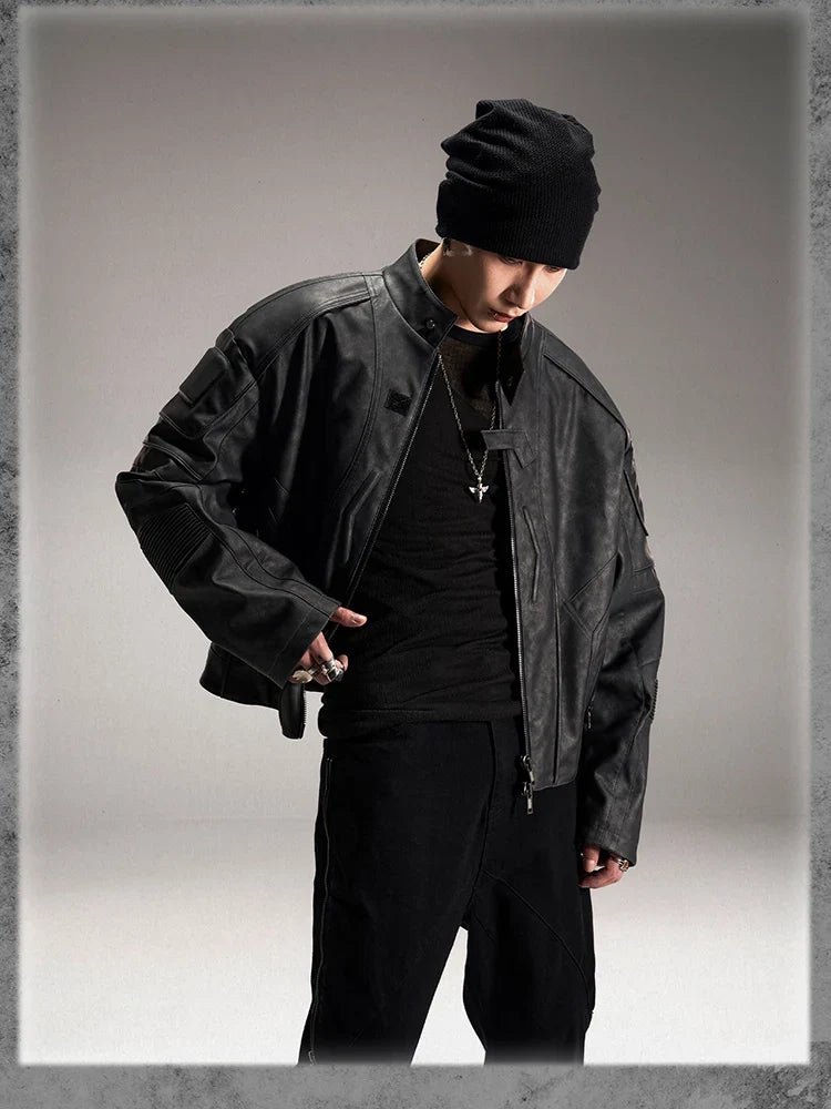 Vintage Short Distressed Black Faux Leather Jacket — vista laterale