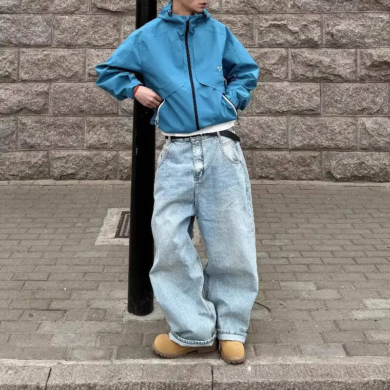 Washed Blue Streetwear Boot Cut Baggy Jeans — dettaglio della stampa