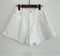 White Short High Waist Wide Leg Denim Shorts Jorts — vista laterale