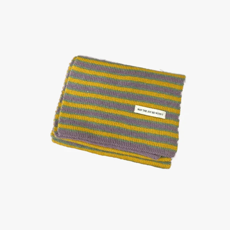 Womens Knitted Striped Scarf — dettaglio