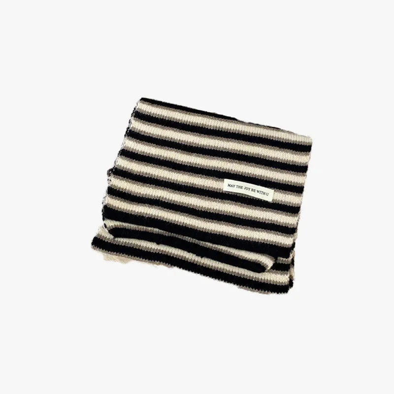 Womens Knitted Striped Scarf — dettaglio della stampa