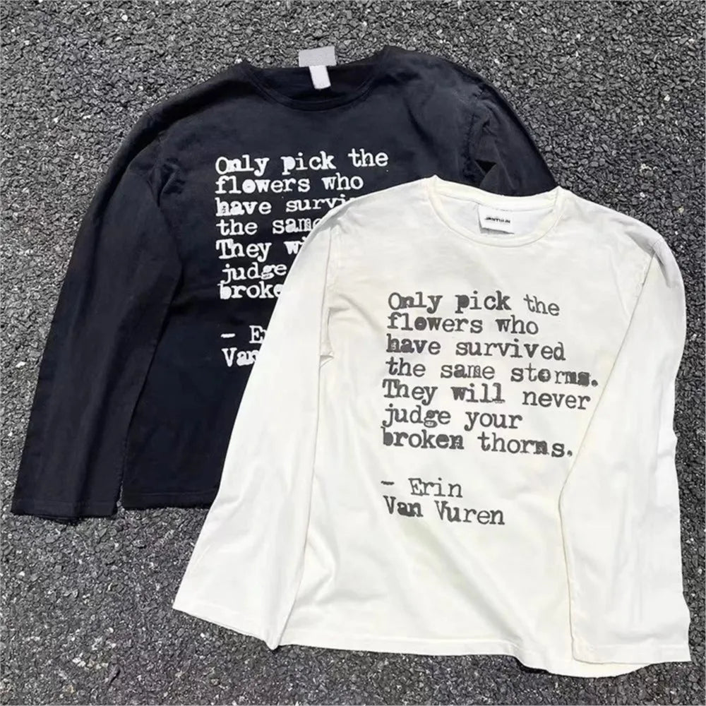 Words Of Wisdom Long Sleeve Graphic Top T Shirts — dettaglio del tessuto